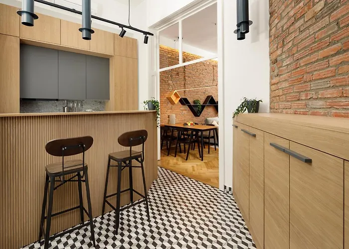 Ka\'Yana Apartments - Restored Luxury In The Heart Of The Old Town, Near Black Church, Council Sq