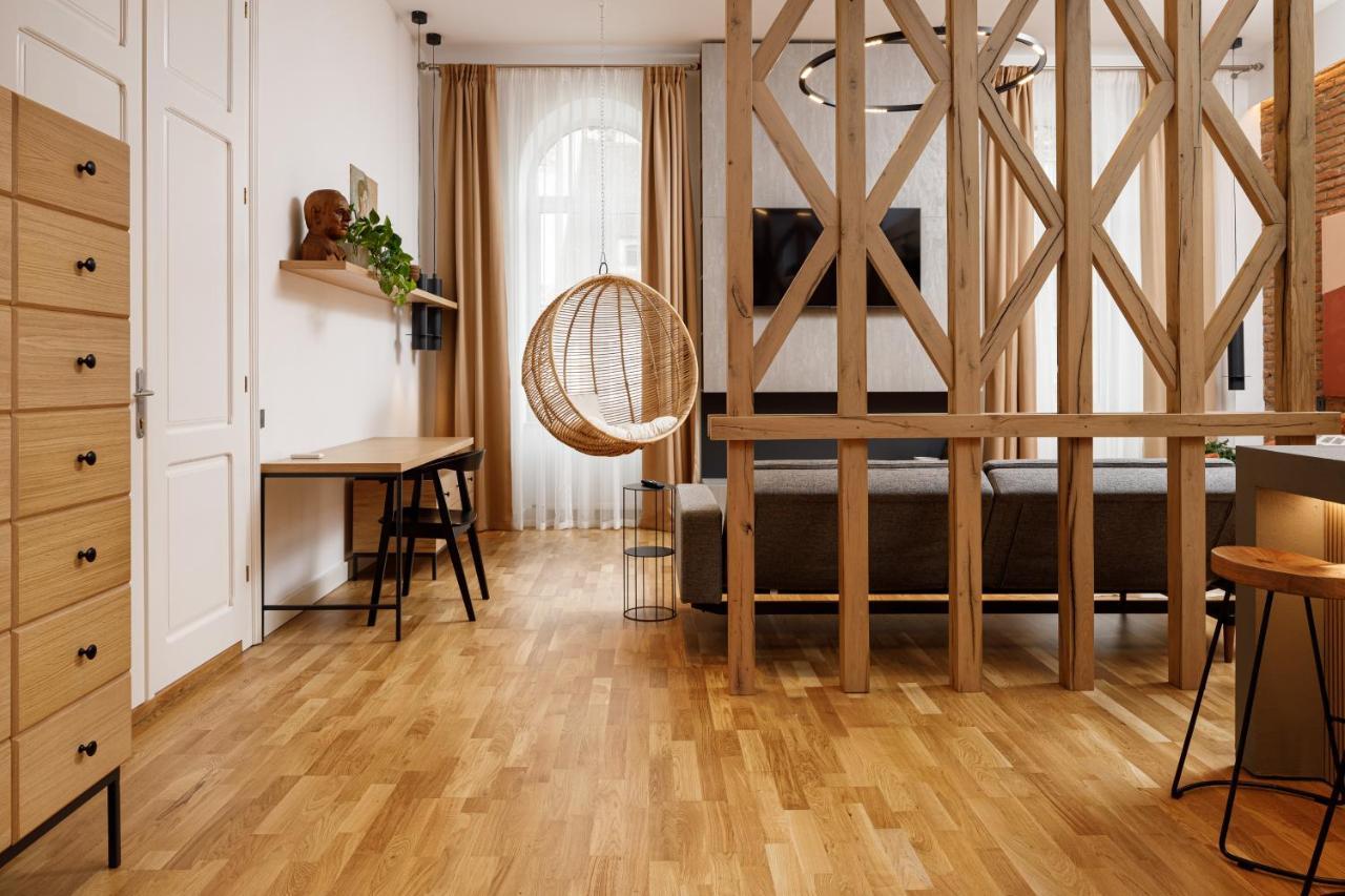 Ka'yana - Restored Luxury In The Heart Of The Old Town, Near Black Church, Council Sq Apartment
