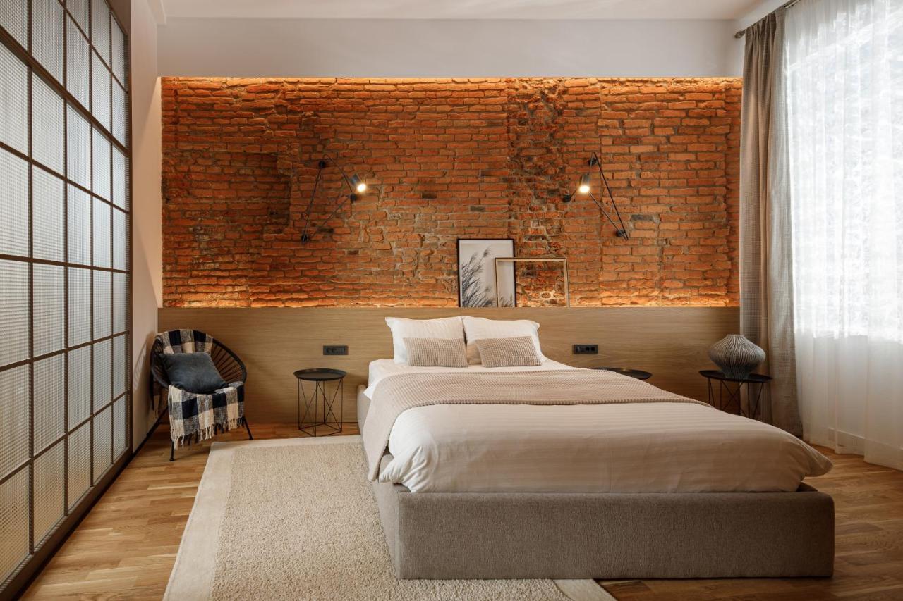 Ka'yana - Restored Luxury In The Heart Of The Old Town, Near Black Church, Council Sq Apartment *