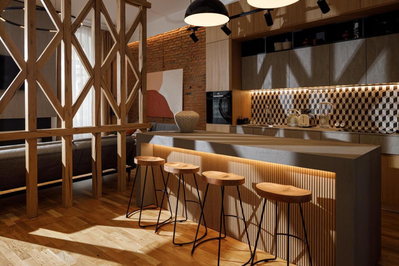 Ka'yana - Restored Luxury In The Heart Of The Old Town, Near Black Church, Council Sq *