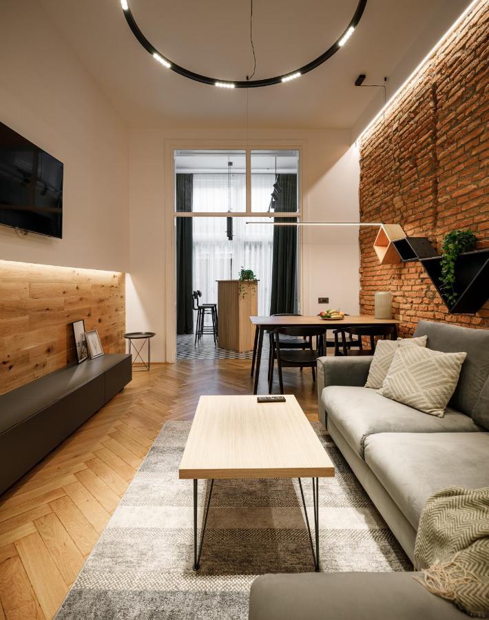 Apartment Ka'yana - Restored Luxury In The Heart Of The Old Town, Near Black Church, Council Sq